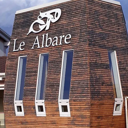 לינה וארוחת בוקר Le Albare