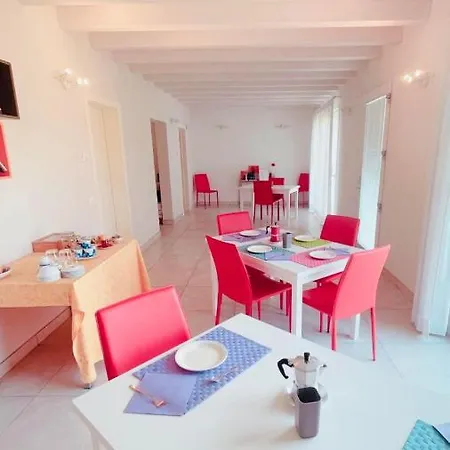 Oda ve Kahvaltı Le Albare 3*
