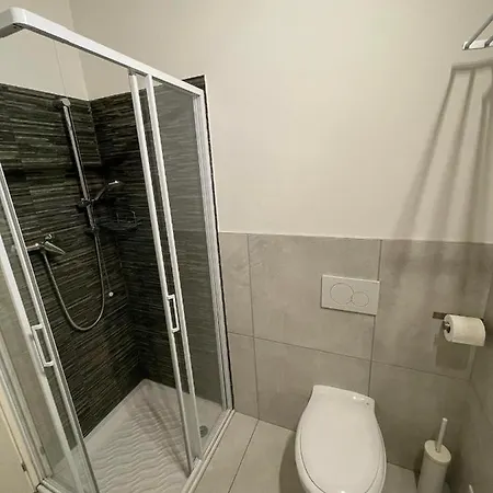 לינה וארוחת בוקר Le Albare