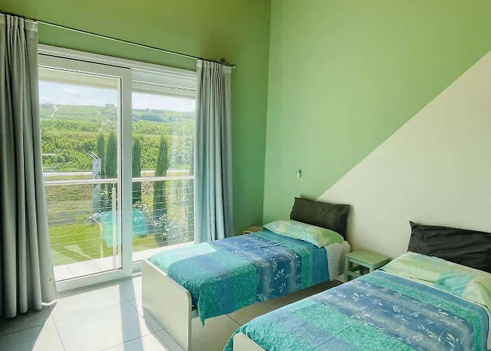 Oda ve Kahvaltı Le Albare 3*