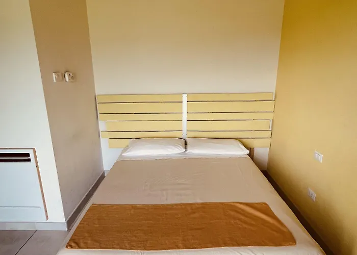 Le Albare Oda ve Kahvaltı